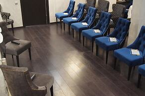 Seasons Boutique Hotel