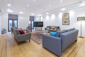 Mayfair Piccadilly Apartment
