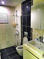 The Townhouse Apartment