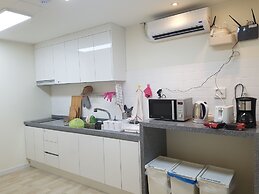 SEOUL FOREST STAY - Hostel