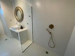 Eight Dimensions Capari Suites Elafonisos