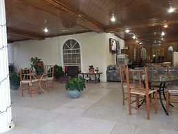 Savannes Bay Garden Inn