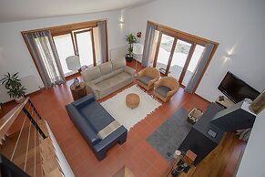 Liiiving  Caminha Countryside Pool House