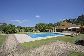 Liiiving  Caminha Countryside Pool House