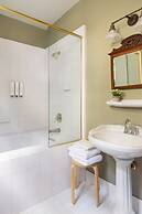 Garden Street Inn, A Kirkwood Collection Hotel