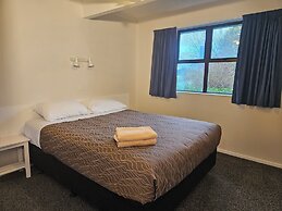 Bulls Motel & Holiday Park