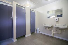 Bulls Motel & Holiday Park