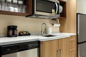 Home2 Suites by Hilton Sarasota - Bradenton Airport, FL