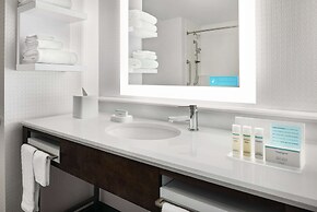 Hampton Inn Brooklyn Park