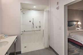 Hampton Inn & Suites Dallas/Plano Central