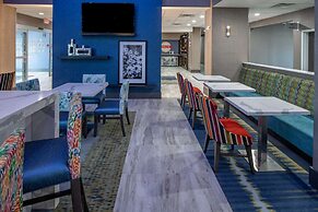 Hampton Inn & Suites Dallas/Plano Central