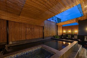 Azumaya Hotel Linh Lang