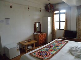 Tagimoucia House Hotel