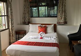 Tagimoucia House Hotel