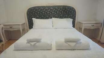 The Cottage on George Street