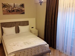 Leader Mansion Hotel & Suite