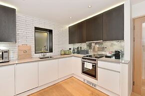 Superior St Christophers Place