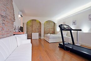 Avanguardia Art Club