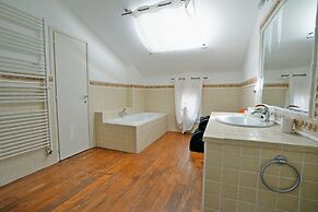 Avanguardia Art Club