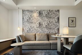 The Clouds Apartment