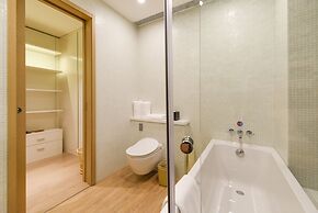 The Clouds Apartment