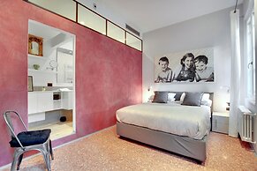 Stunning Modern Apartment in the Heart of Venice