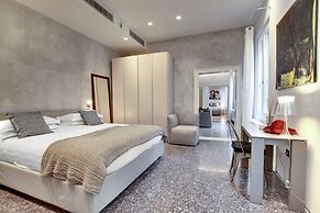Stunning Modern Apartment in the Heart of Venice