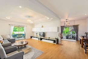 Happy Family Villa 2