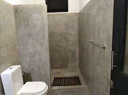 Lara's Place Unawatuna