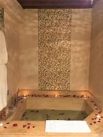 Riad Mayfez Suites & Spa