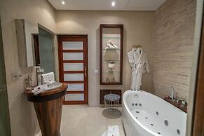 Riad Mayfez Suites & Spa