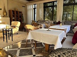 Riad Mayfez Suites & Spa