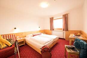 Mahlknechthuette Seiseralm