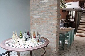 Venetian House With Terrace