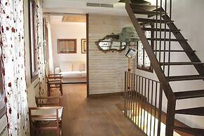 Venetian House With Terrace