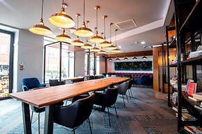 Roomzzz London Stratford