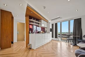 Roomzzz London Stratford