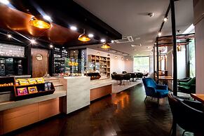 Roomzzz London Stratford