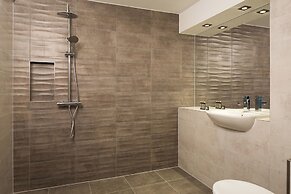 Roomzzz London Stratford