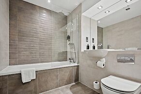 Roomzzz London Stratford