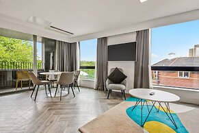 Roomzzz London Stratford