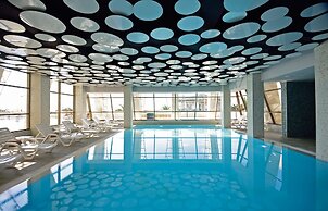 The Grand Gloria Hotel