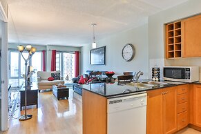 Downtown Studio in Dundas Square