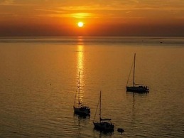 Beachside Apartment On The Beach