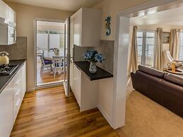 Beachside Apartment On The Beach