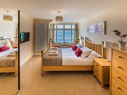 Beachside Apartment On The Beach