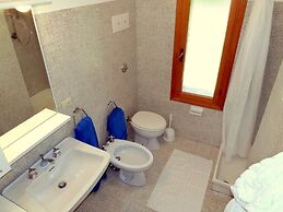 Lignano Riviera con 3 camere e giardino