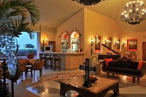 Special Offer, Unbeatable Location - 2BR Suite
