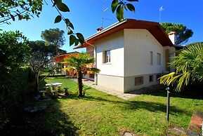 Villa a Lignano Riviera with air conditioning