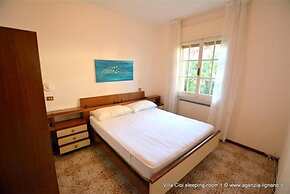 Villa a Lignano Riviera with air conditioning